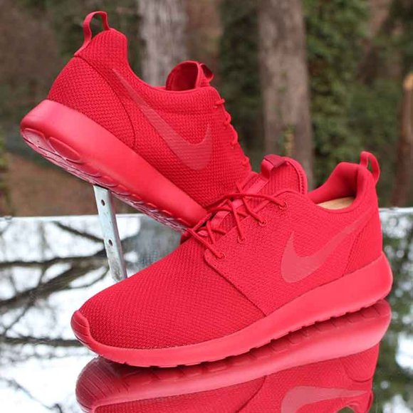 Nike Roshe Run Triple Red Men’s Size 14 - Picture 2 of 14